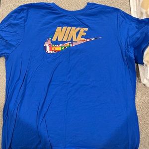 Nike Sportwear Flag tshirt